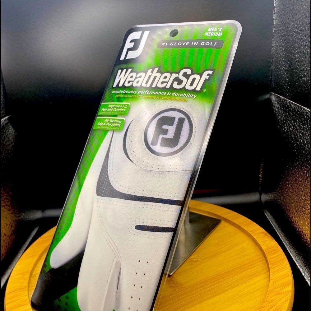 Men’s medium Footjoy WeatherSof left hand golf glove NITB